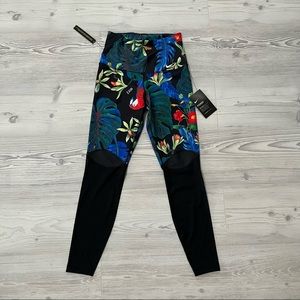 Nike Tropical Mesh Legging